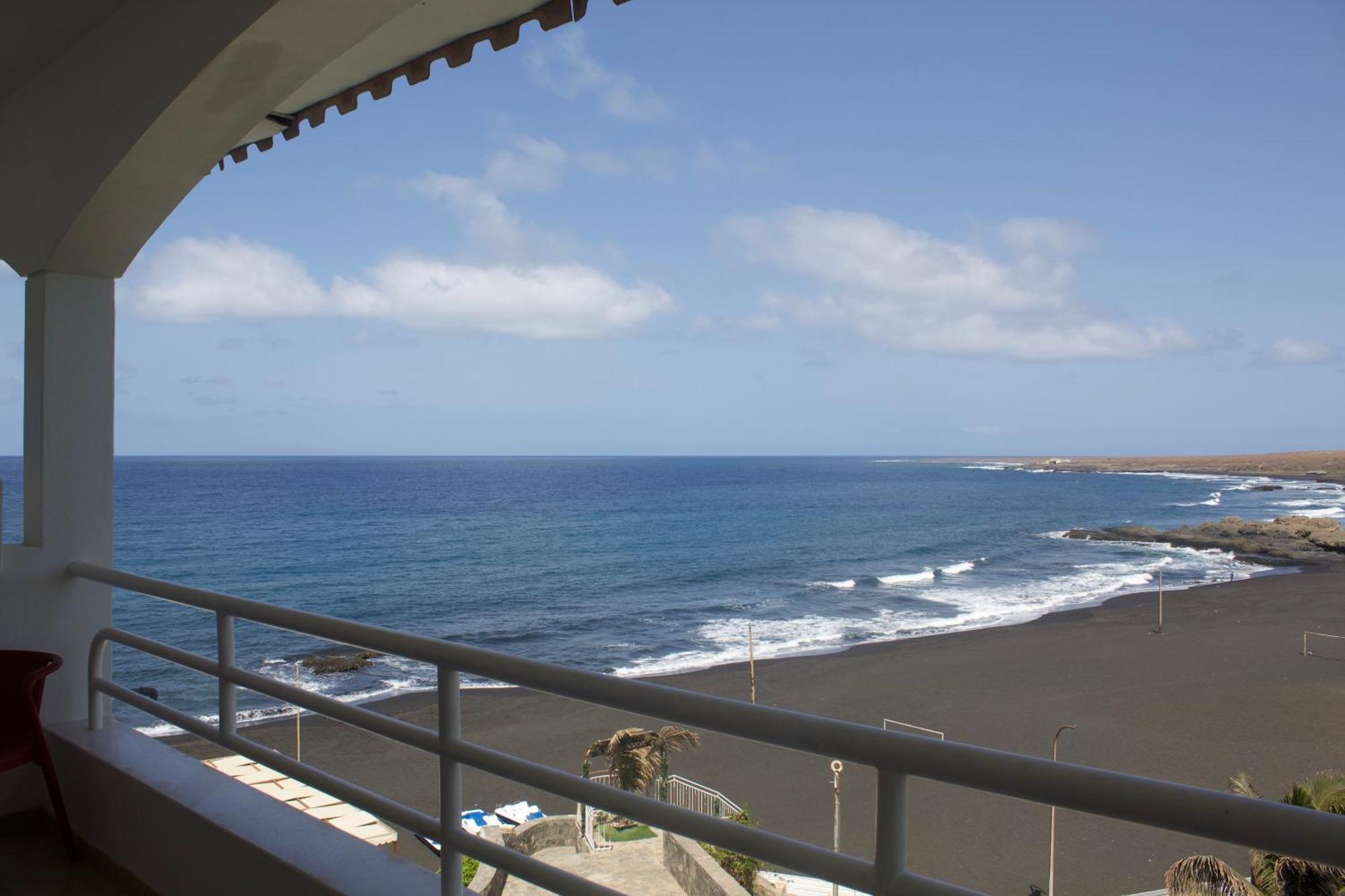 Falucho Paradise Beach Hotel Pedra Badejo  Exterior photo