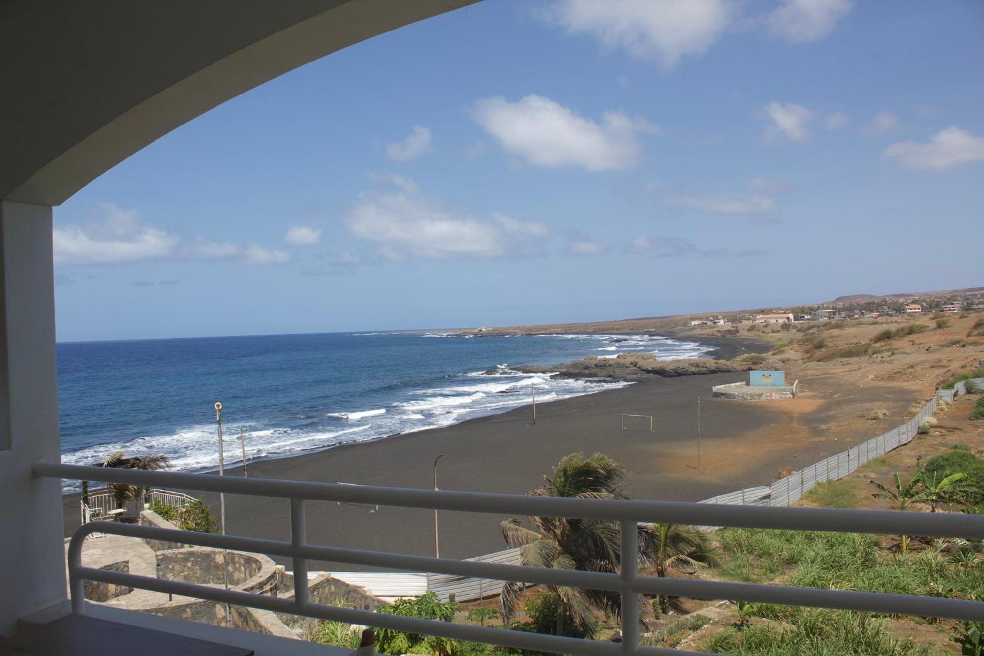 Falucho Paradise Beach Hotel Pedra Badejo  Exterior photo